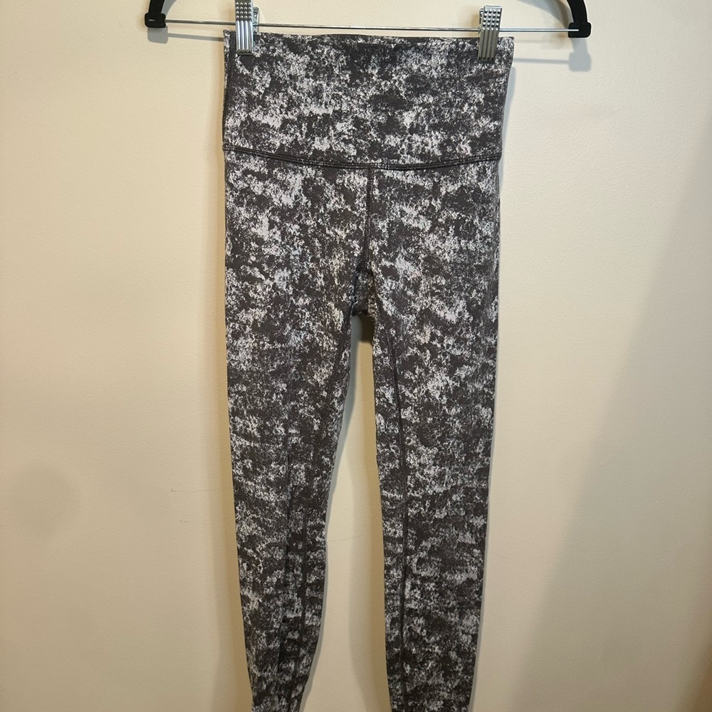 lululemon athletica Gray & White Printed High-Rise Leggings